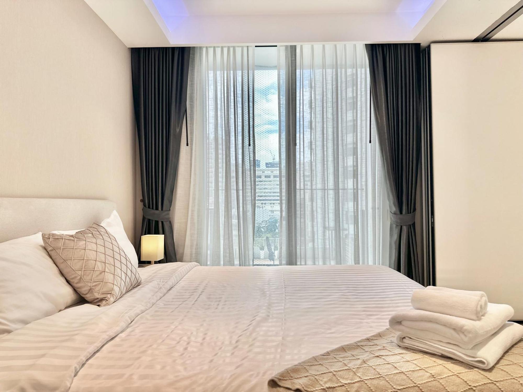Appartement Sukhumvit 11#Luxury#Pool#Gym#Bts Nana&Mrt Sukhumvit#1Br#Max4Ppl à Bangkok Extérieur photo