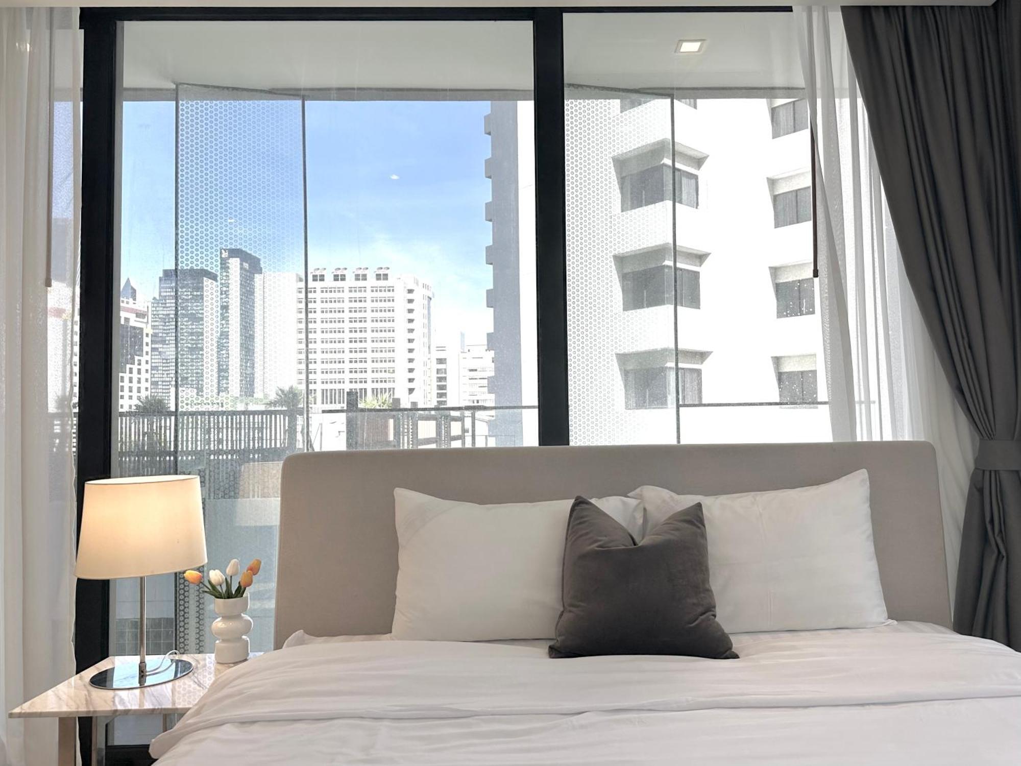 Appartement Sukhumvit 11#Luxury#Pool#Gym#Bts Nana&Mrt Sukhumvit#1Br#Max4Ppl à Bangkok Extérieur photo