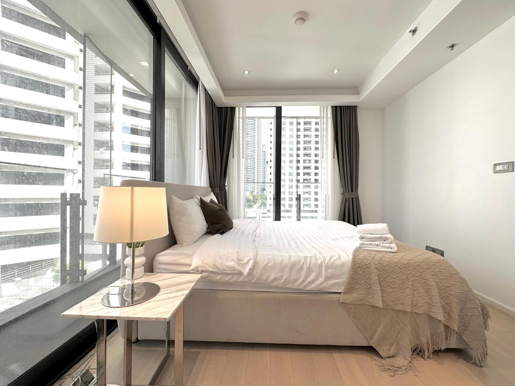 Appartement Sukhumvit 11#Luxury#Pool#Gym#Bts Nana&Mrt Sukhumvit#1Br#Max4Ppl à Bangkok Extérieur photo